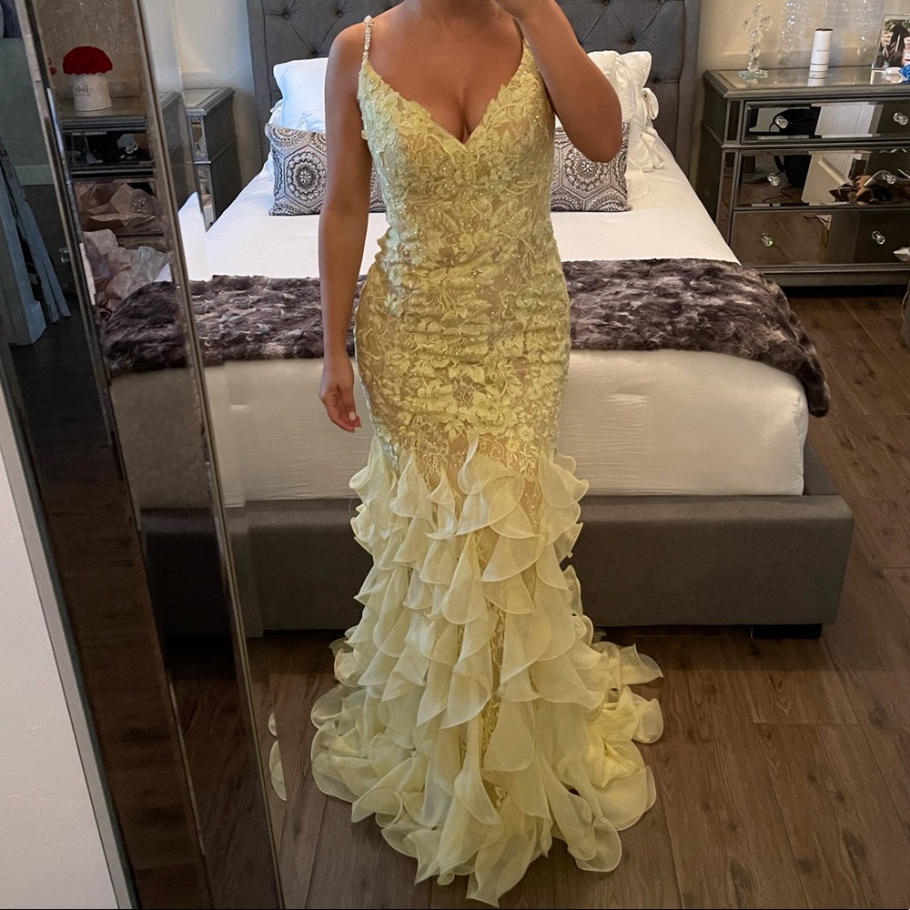 - Mac Duggal Lace Ruffle Mermaid Gown